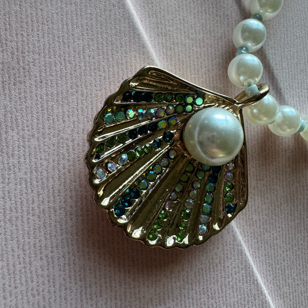 Betsey Johnson Cruise Control Faux Pearl
Seashell & Seahorse Pendant Necklace - Picture 6 of 10